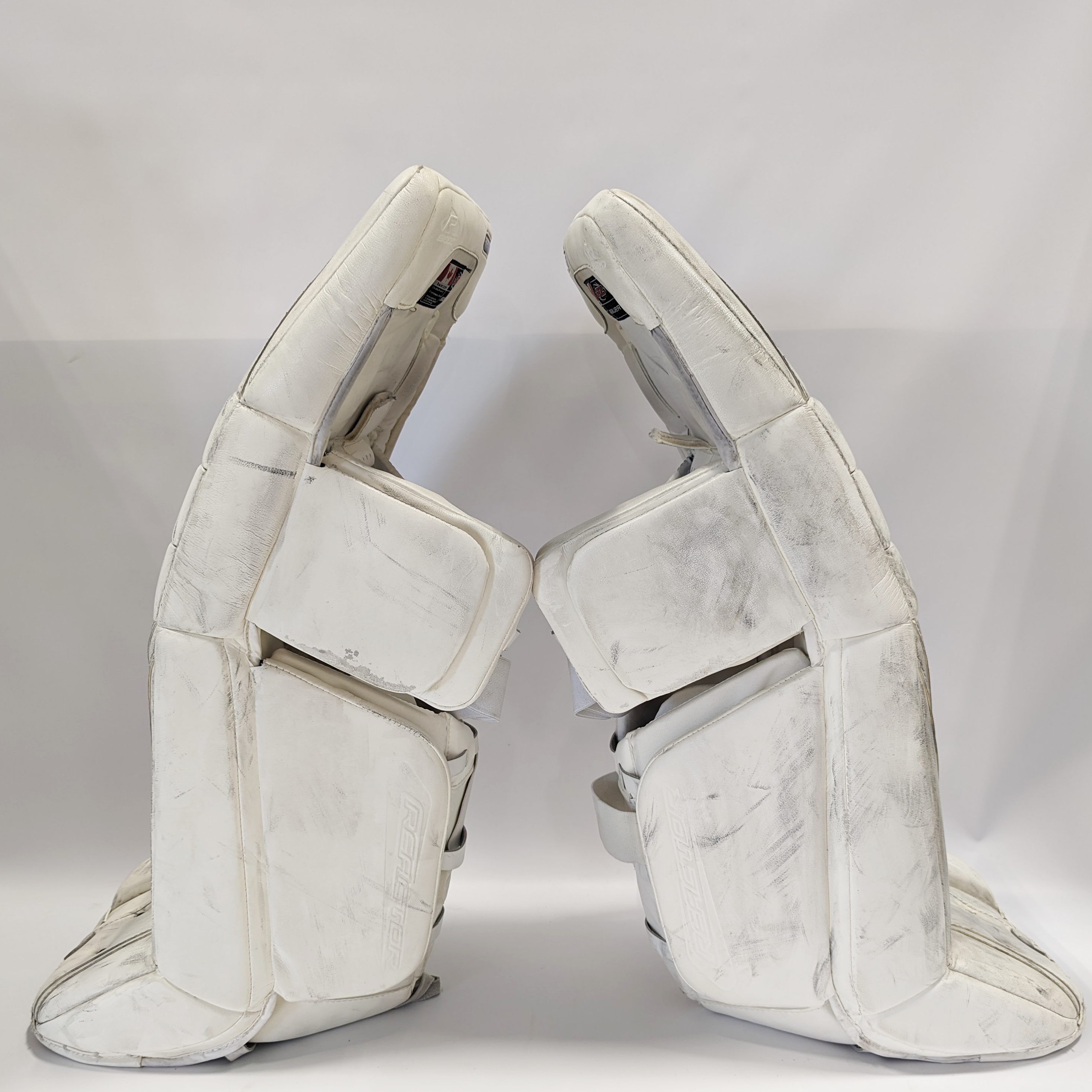 Bauer Reactor 9000 - Jambières de gardien Pro Stock d'occasion (blanches)
